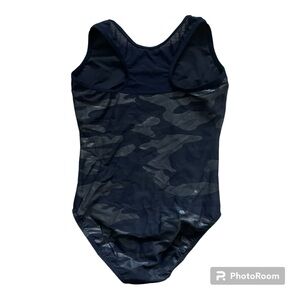 Destira girls gym leotard in navy camo pattern size CL (child large, age 10)